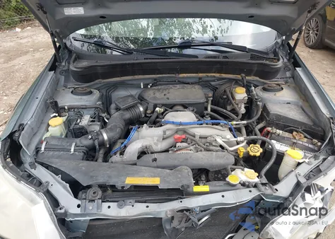 2010 Subaru Forester 2.5X Premium z USA, uszkodzony, nr VIN JF2SH6CC3AH755559